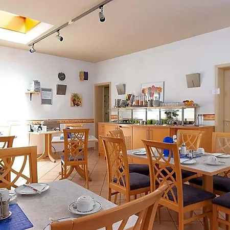 Hotel Zum Waldhorn 3*