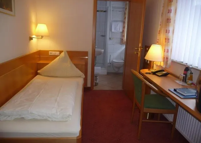 Zum Waldhorn Hotel 3*